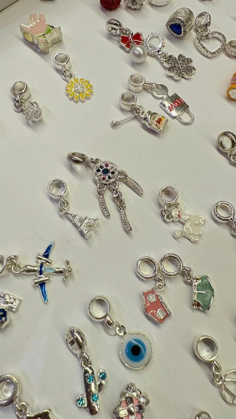 Combo com 30 Berloques Variados Mais Vendidos – Prata Italiana