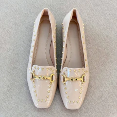 Mocassim spikes quadrado na internet