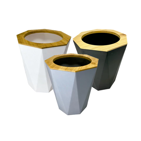Lixeira de Plástico com Borda de Bambu e Design Geométrico - 8225 II