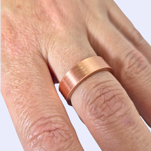 Anillo de Cobre Puro 99,9% con tres Líneas Finas y Magnetoterapia