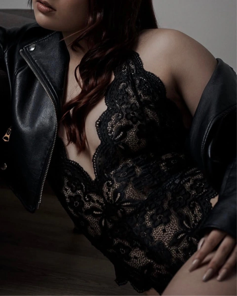 Body Dhalia
