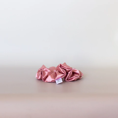 Scrunchies de satén - Rosa Viejo - comprar online