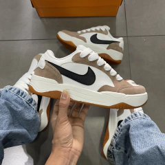 Tenis Nike Skateboard Bege