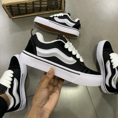Tenis Vans Knu Skool Preto