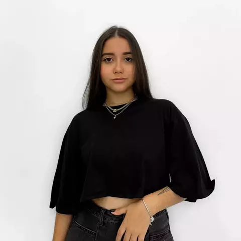 CROPPED OVER ESSENTIAL PRETO - comprar online