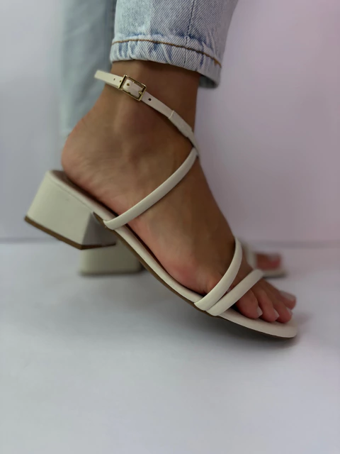 Sandália Bia Off White