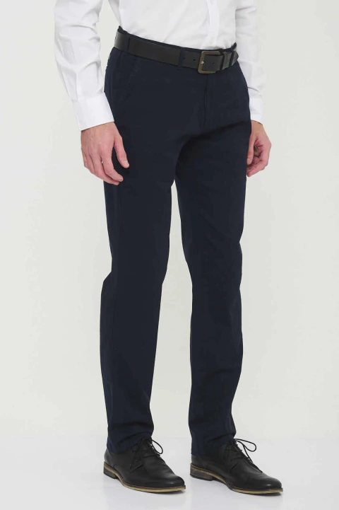 Chino regular fit de gabardina