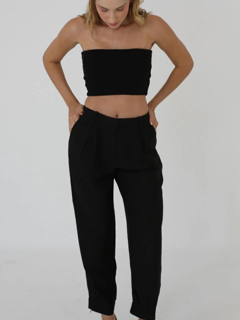Calça Cenoura - Preta - comprar online