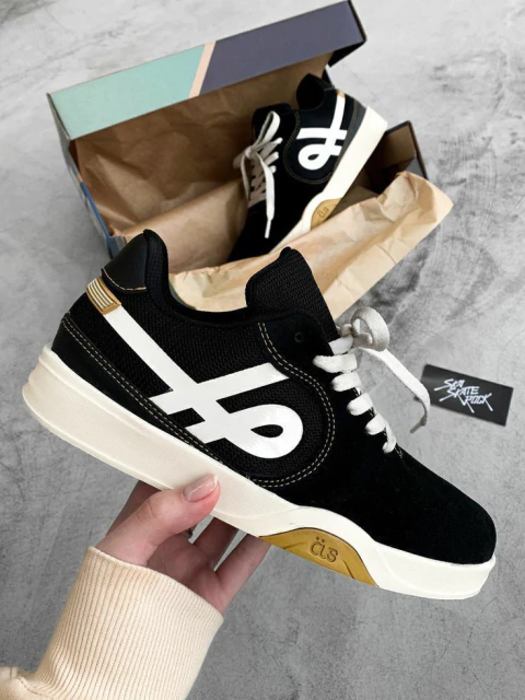 Tênis Öus Imigrante Preto Branco