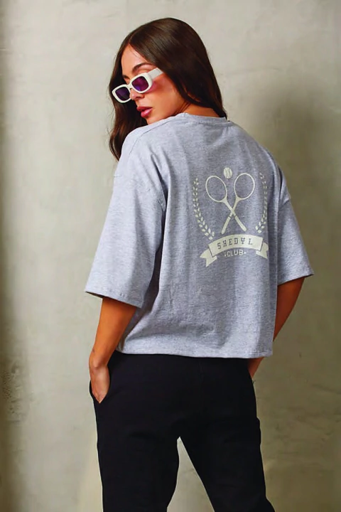 SHEDYL 5243 Remera Crop De Jersey Con Estampa