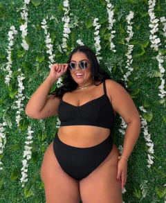 Biquíni meia taça hot pants texturizado