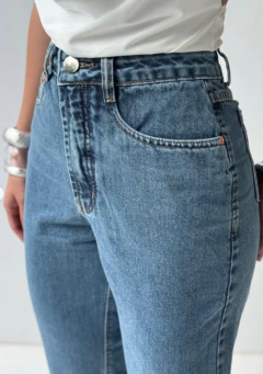 Calça Reta Denim na internet