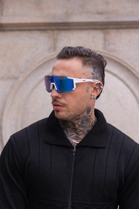Óculos de Sol Máscara Clean – Armação Branca com Lente Azul Espelhada