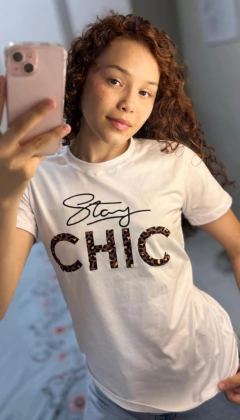 Stay Chic t-Shirt - loja online