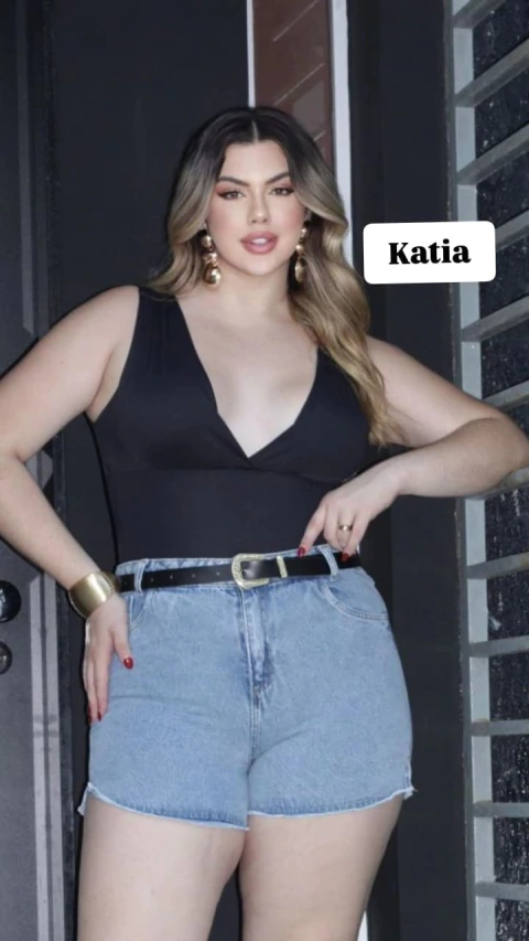 Short Katia