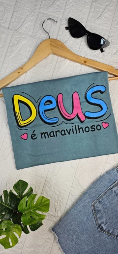 Deus e Maravilhoso T-shirt - comprar online