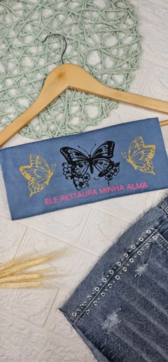 T-Shirt Ele restaura minha alma - comprar online