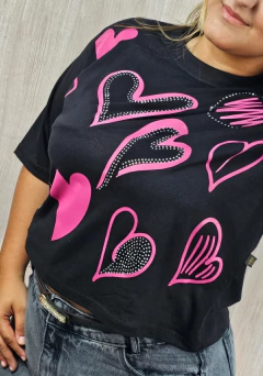 Max Cropped Corações na internet