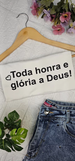 T-Shirt Toda Honra e glória a Deus na internet