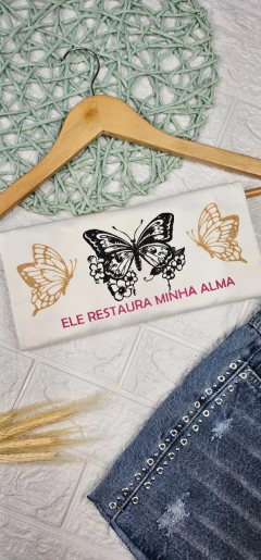 T-Shirt Ele restaura minha alma - loja online