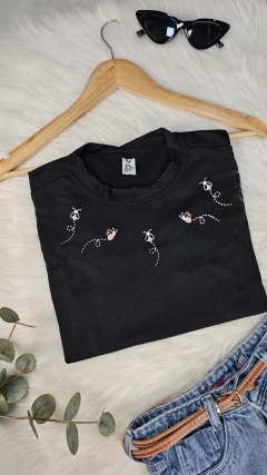 Abelhinha T-shirt na internet