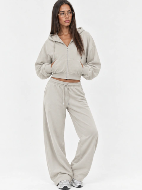 Cropped zip + wide leg set Marfil