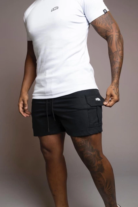 Bermuda Cargo Preta com Elastano Emborrachado e Zíper