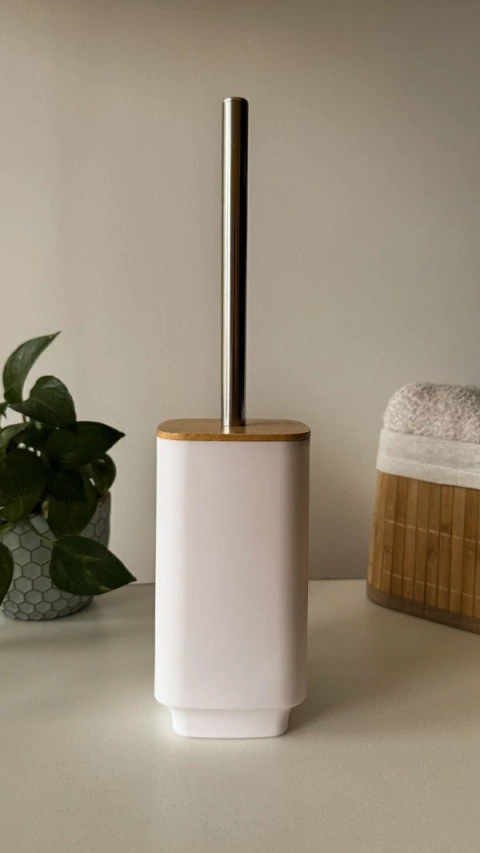 ESCOBILLA DE BAÑO NILO BLANCO - comprar online