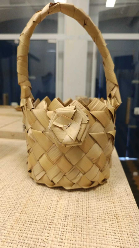 Cesta de Palha com Alça Tamanho P - comprar online