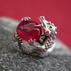 Dragon con Rubi Sintetico PLATA 925