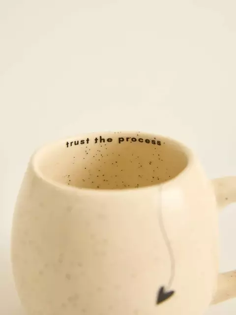 Caneca Trust The Process - comprar online