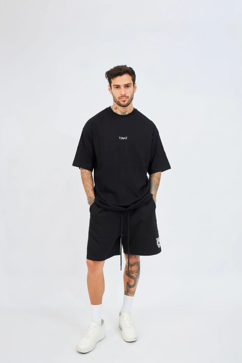 Polera oversize - Clasic negro - comprar en línea