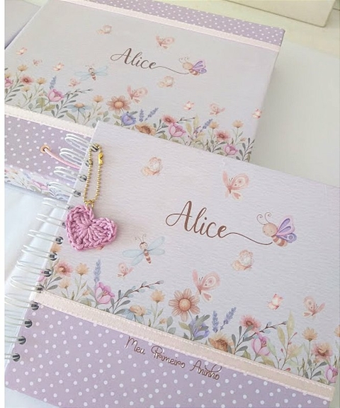 Livro do Bebê Jardim das Borboletas + Caixa Personalizada - comprar online