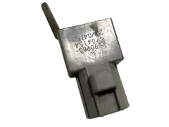 Relê Do Condensador Toyota Corolla Fielder