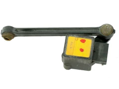 Sensor atuador farol Volvo v40 v50 vp4n5f-13d007-a