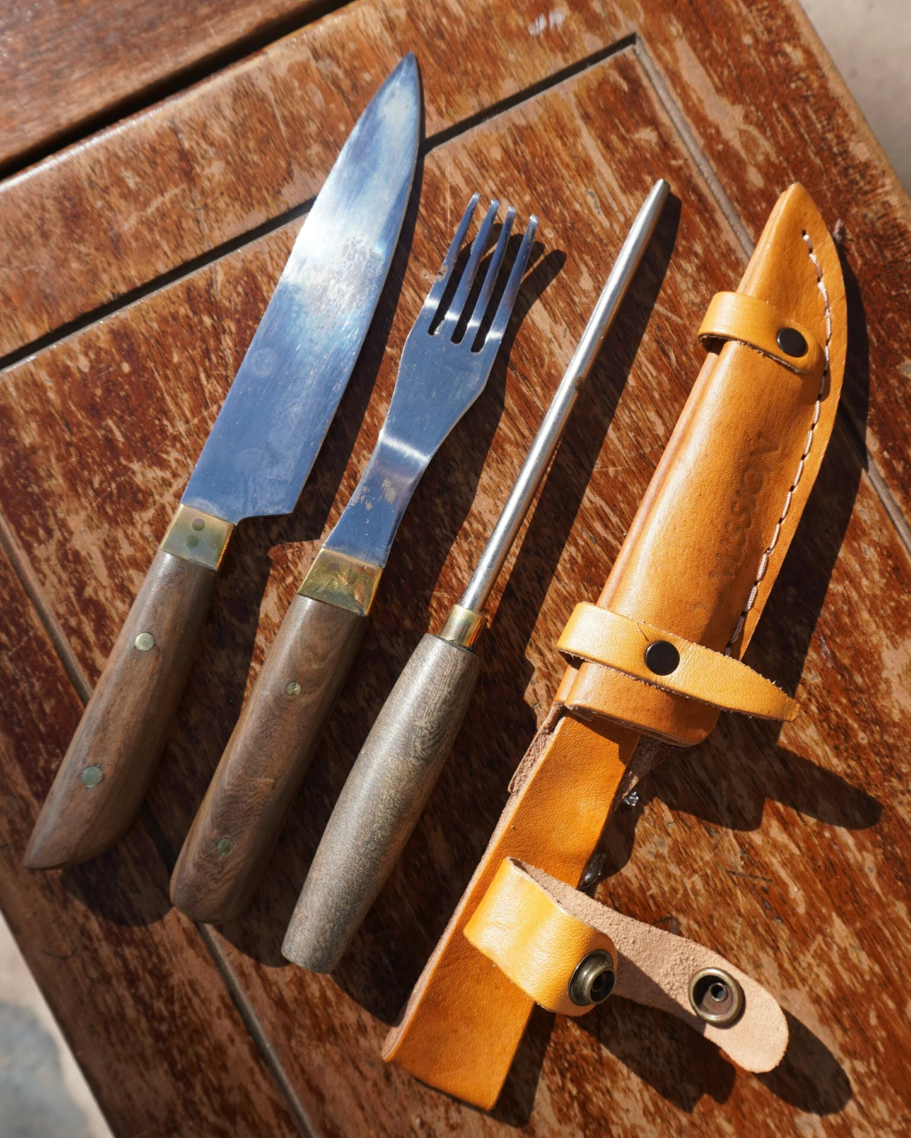 Juego Triple Cuchillo tenedor y Chaira