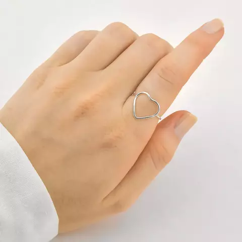 Anel Coração Vazado Liso