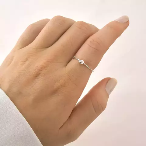 Anel Laço Liso Minimalista Prateado Tamanho:16