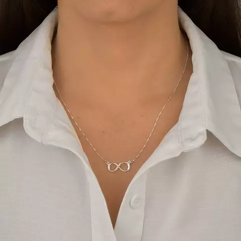 Gargantilha Infinito Meio-Cravejado Tamanho:45cm