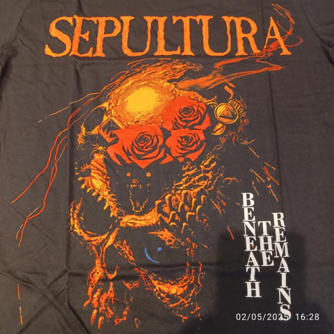 Camiseta Sepultura Bomber
