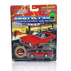 Johnny Lightning 1965 Pontiac GTO - Vermelho
