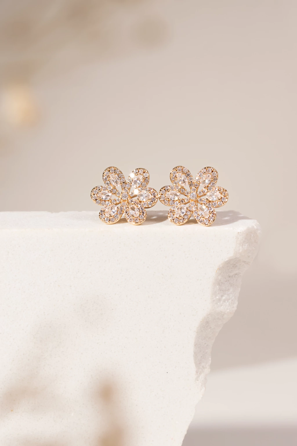 Brinco Flor Zircônia