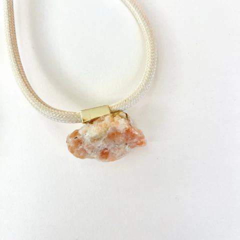 Pedra do Sol cordão - comprar online