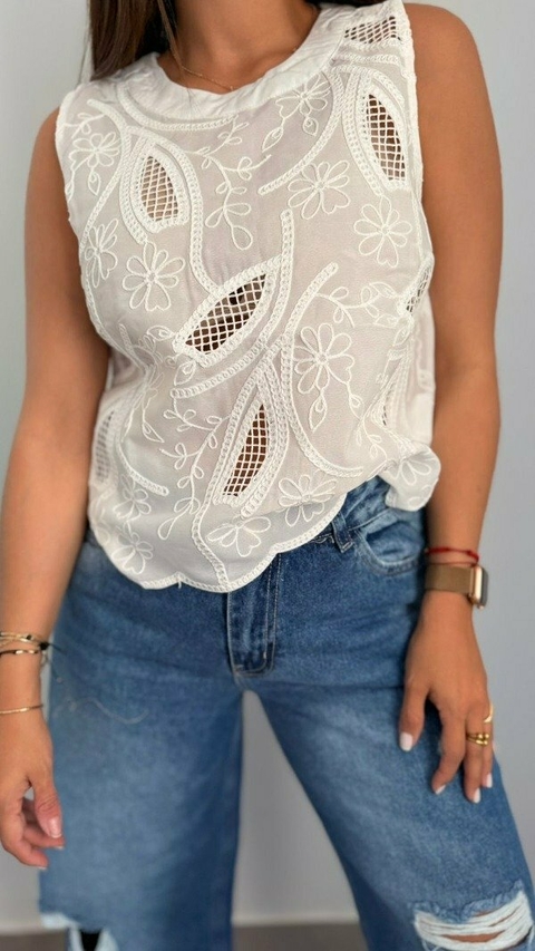 Blusa Broderie Flor