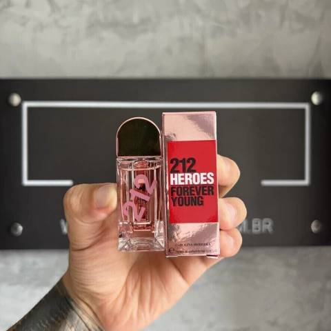 Miniatura 212 Heroes Carolina Herrera Eau De Parfum - Miniatura Feminina 7ml