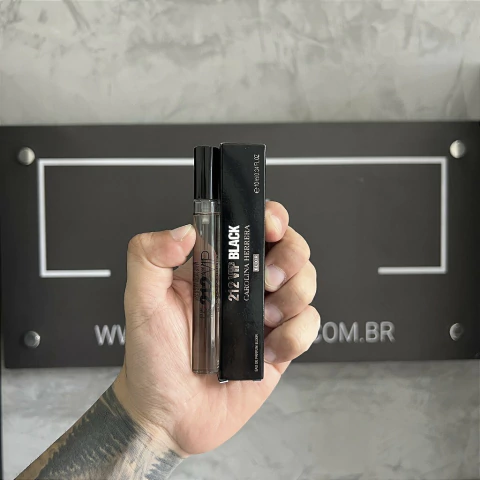 Caneta 212 Vip Black Elixir Carolina Herrera Eau de Parfum - Miniatura Masculina 10ml