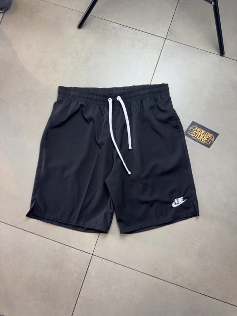 BERMUDA NIKE TACTEL IMPORTADA PRETA