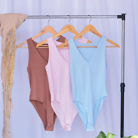 BODY ESCOTE V - comprar online