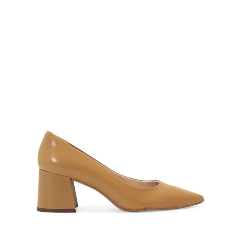 Scarpin de couro salto bloco nude camel