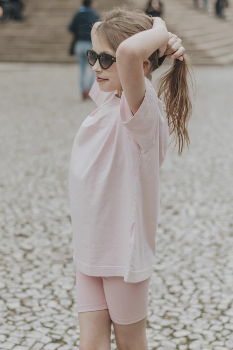 Kit Infantil de Camiseta Oversize 100% algodão e Shorts Ciclista Rosa